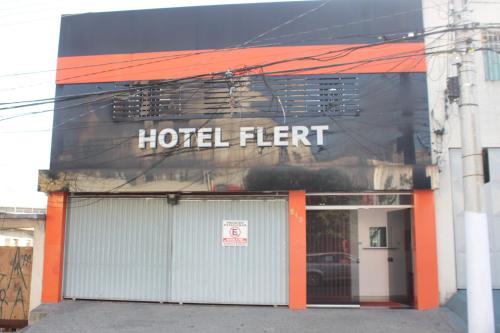 a hotel flitt sign on the side of a building at Hotel Flert - Tatuapé in Sao Paulo