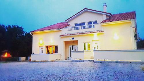 Afbeelding uit fotogalerij van Apartmani "Sandro" Gonar in Rab