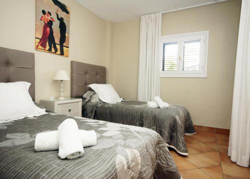 Jardines de las Golondrinas Marbella with Sea Views
