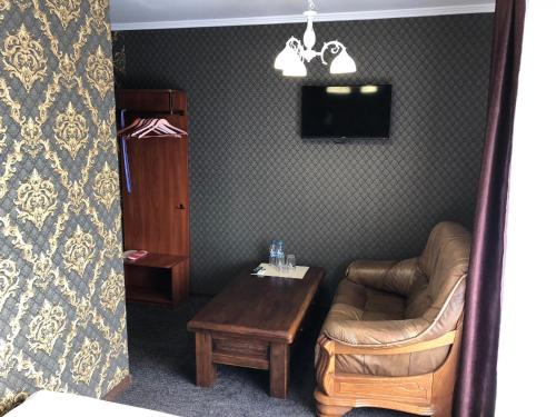 Un lugar para sentarse en NESS готельно-ресторанний комплекс