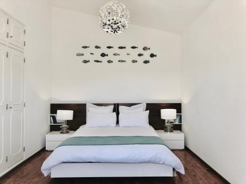 Voodi või voodid majutusasutuse Luxury Casa da Fonte - Private Heated Pool toas