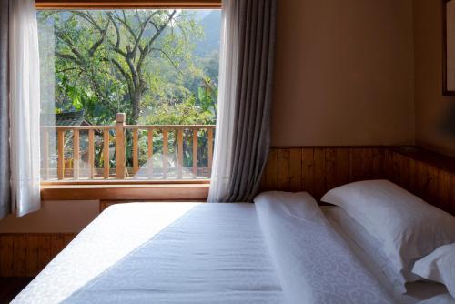 Moondance Boutique Resortにあるベッド