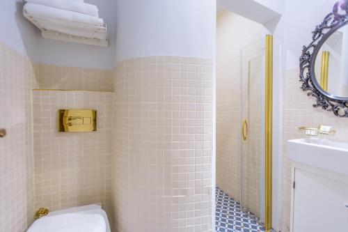 Ένα μπάνιο στο Araf Hotel