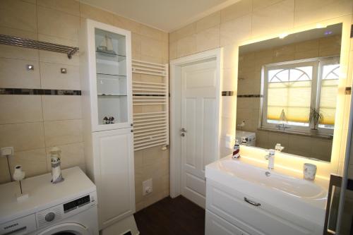 Ένα μπάνιο στο Fewo Anna