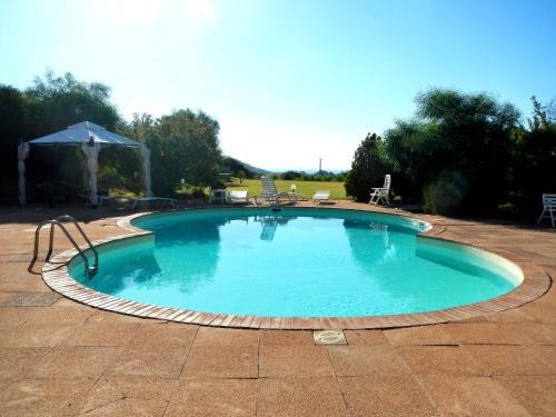 The swimming pool at or close to B&B BITHIA