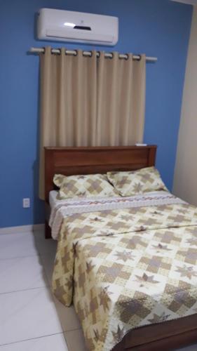 Кровать или кровати в номере Boa vista, Olímpico - Apartamento mobiliado