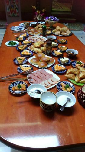 Mad på pensionatet eller i nærheden