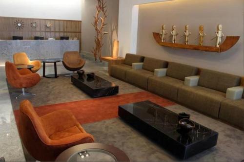 Ruang duduk di Flat Executive Beira Mar