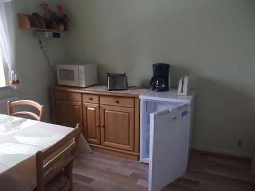 Η κουζίνα ή μικρή κουζίνα στο Ferienwohnung Seifert