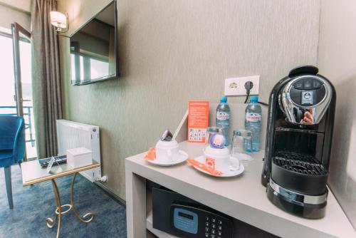 Kaffee-/Teezubehör in der Unterkunft Hotel Sapphire Bakuriani