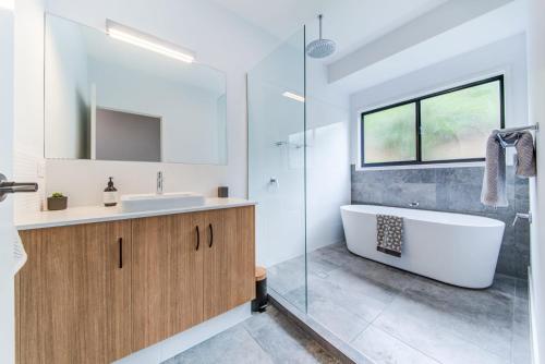 Hillside Haven - Airlie Beach tesisinde bir banyo