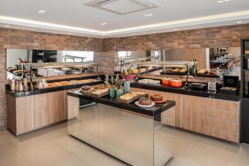 Jídlo v hotelu nebo okolí