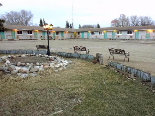 Moosomin Motel