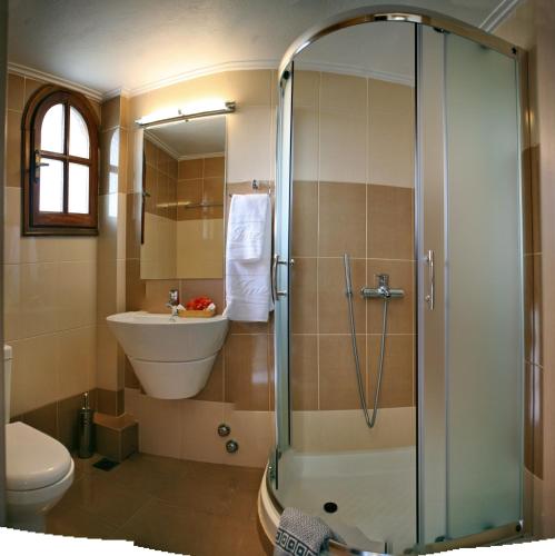 Koupelna v ubytování Imerti Resort Hotel