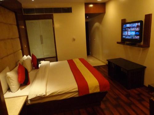 Cama o camas de una habitación en Hotel Aura - New Delhi Railway Station