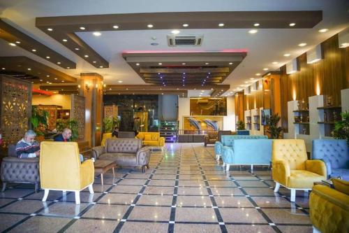 El lobby o recepción de Al Jawahiri Hotel