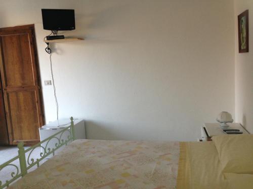 Μια τηλεόραση ή/και κέντρο ψυχαγωγίας στο Agriturismo Sa Tanca Noa