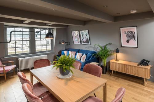 Area soggiorno di Hiding Space - Trim Street Apartments