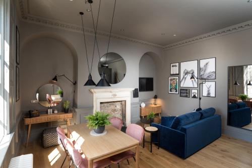 Area soggiorno di Hiding Space - Trim Street Apartments