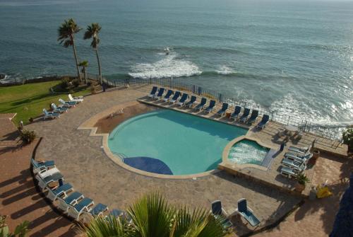 Bazén v ubytování Las Rocas Resort & Spa nebo v jeho okolí