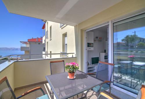 Apartment Waves-Villa Sunce