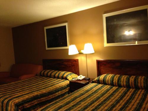 Americas Best Value Inn Macomb – Photos 5