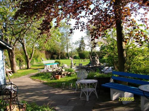 En have udenfor Gästehaus Hemmerdeich-alte Schule