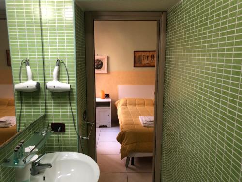 Koupelna v ubytování B&B Quattro Palazzi Napoli Centro