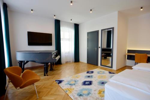 Μια τηλεόραση ή/και κέντρο ψυχαγωγίας στο Kleines Hotel