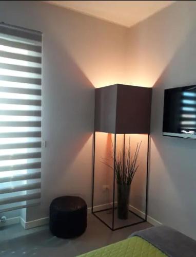 Televisyen dan/atau pusat hiburan di Attico con vista Ciampino Roma - Luxury Apartment con Terrazzo Panoramico