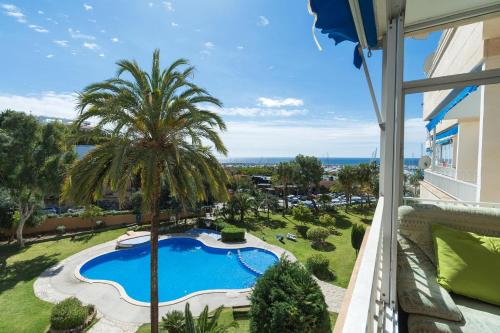 O vedere a piscinei de la sau din apropiere de Mallorca escape