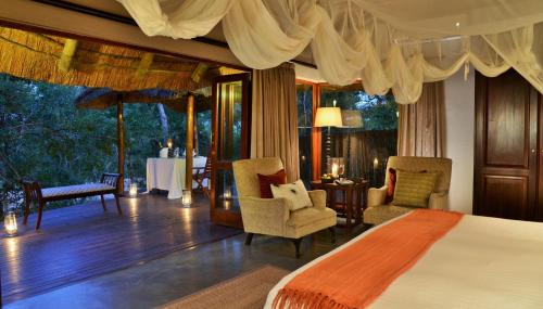 O zonă de relaxare la Imbali Safari Lodge