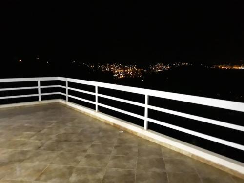 Galería fotográfica de Apartments Jovanic with 2 bedrooms en Sutomore