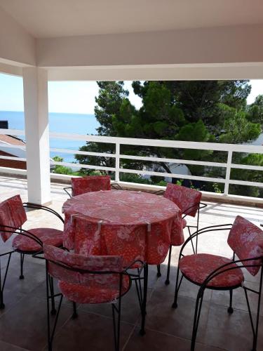 Galería fotográfica de Apartments Jovanic with 2 bedrooms en Sutomore