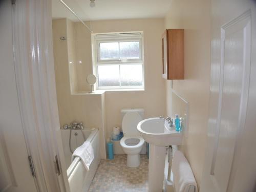 Ein Badezimmer in der Unterkunft Stay In | Durham CLS Highfield Apartments