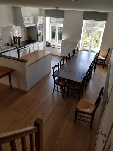 Una cocina o cocineta en Gîte les Roseaux de Baillamont