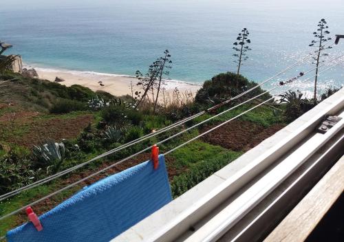 Gallery image of Estudio T0 sobre a praia in Sesimbra