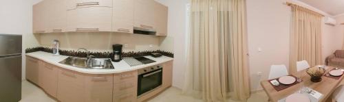 Paschali apartment with 2 bedrooms in Ammoudia