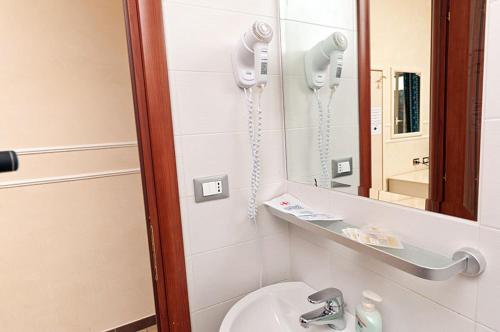 Koupelna v ubytování Cesar Palace Guesthouse
