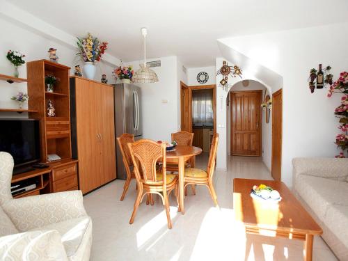 Kuchyň nebo kuchyňský kout v ubytování Holiday Home Imperial Park-4 by Interhome