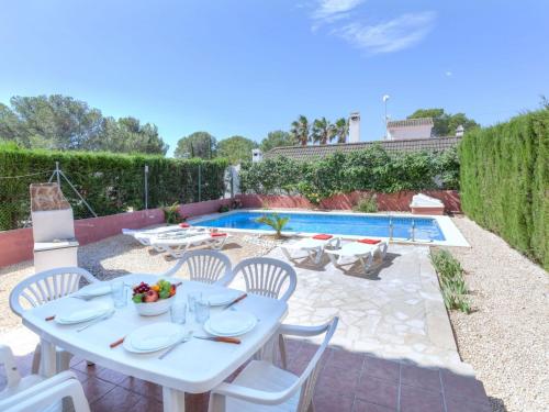 The swimming pool at or close to Holiday Home Villa Santa Marta II by Interhome