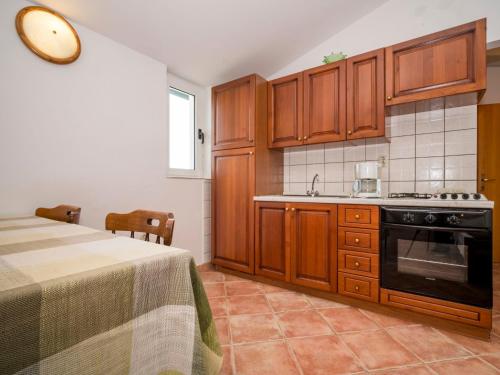 Apartment Hilde Blue-9 by Interhome