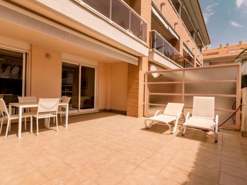 A balcony or terrace at Apartment Golde Gardens by Interhome