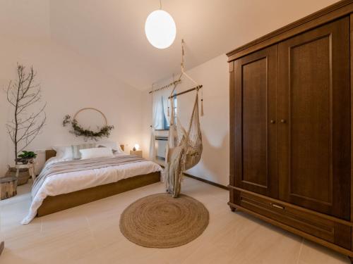 Postel nebo postele na pokoji v ubytování Holiday Home Villa Toscana by Interhome