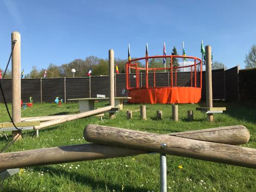 Foto dalla galleria di Camping Porte des Vosges a Bulgnéville