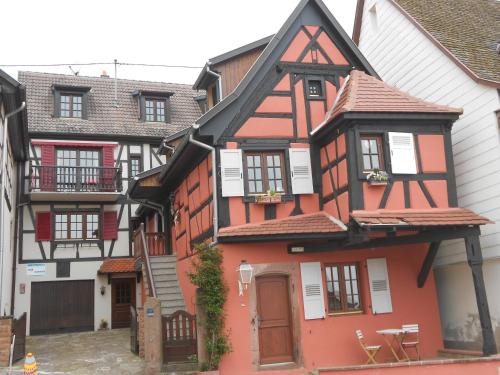 Afbeelding uit fotogalerij van Gîte l'Authentique avec spa en option in Orschwiller