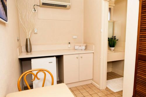 Kúpeľňa v ubytovaní Kalgoorlie Overland Motel