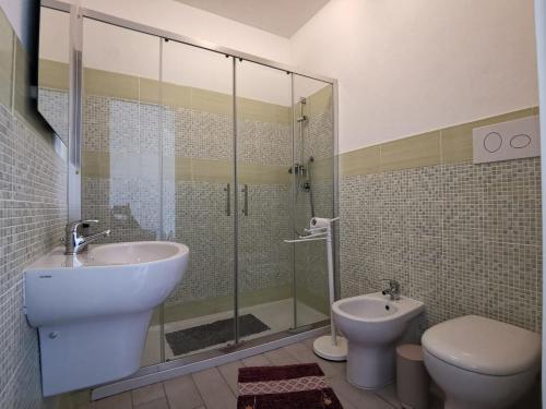 A bathroom at La Favola di Dani