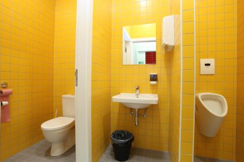 Salle de bains dans l'établissement MCC Hostel