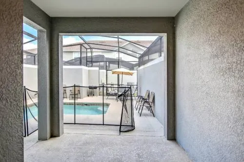 B - New 4 Bedroom Home - 5 Miles to Disney - Free Water Park - Private Pool photo 9